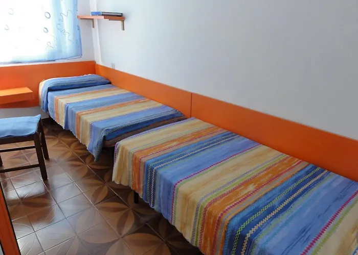 Flat About 200mt From The Sea *